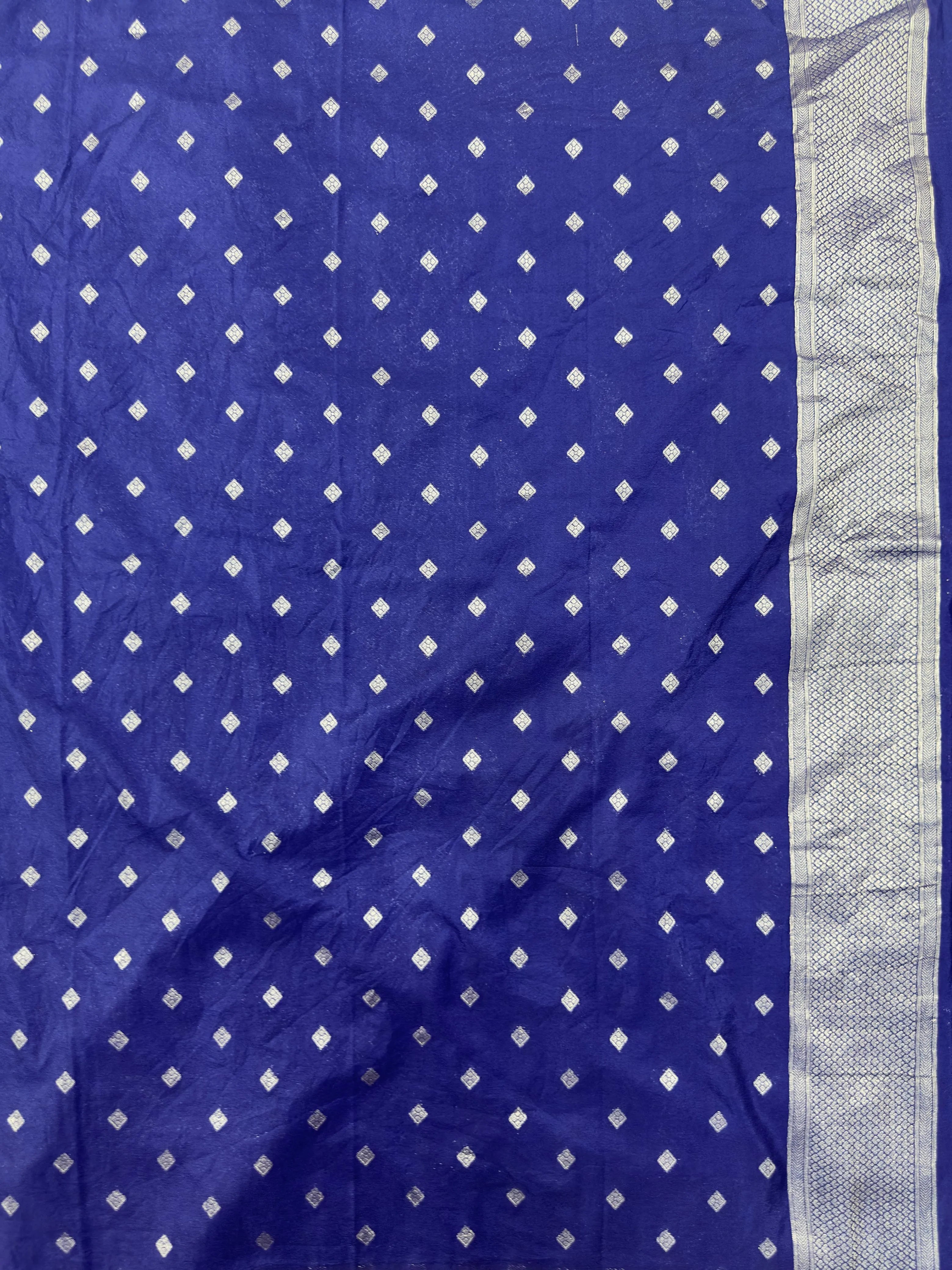 Women's Semi Banarasi Silk Saree with Intricate Zari Work – Traditional Festive Wear