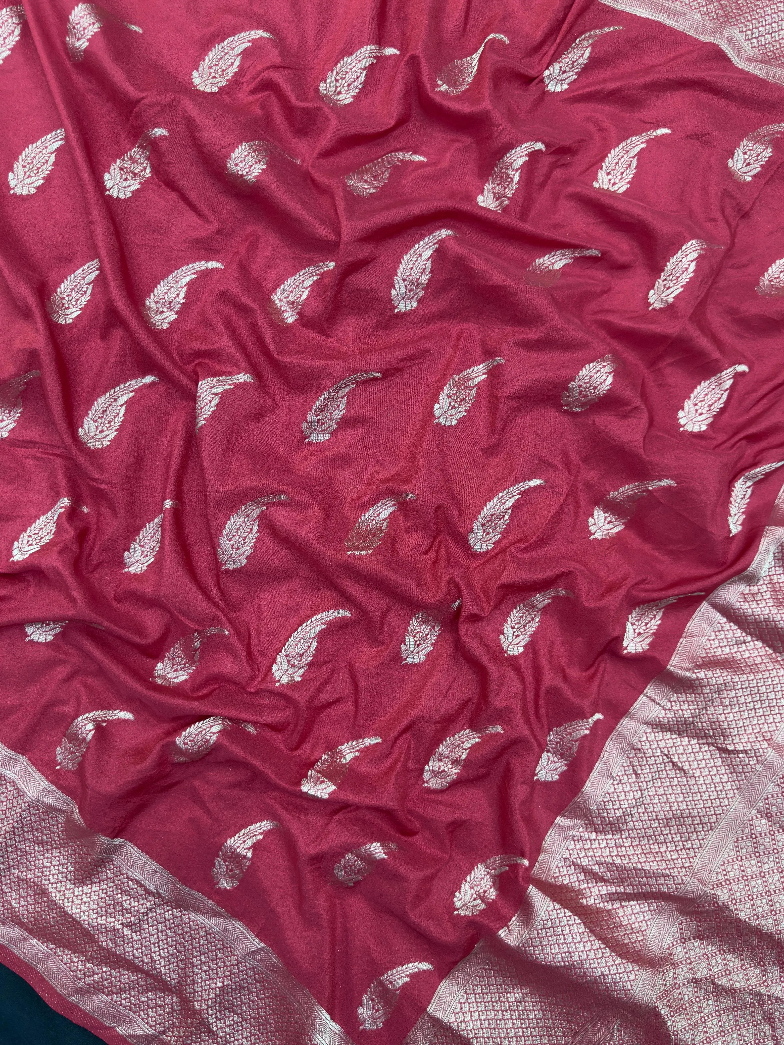 Women's Semi Banarasi Silk Saree with Intricate Zari Work – Traditional Festive Wear