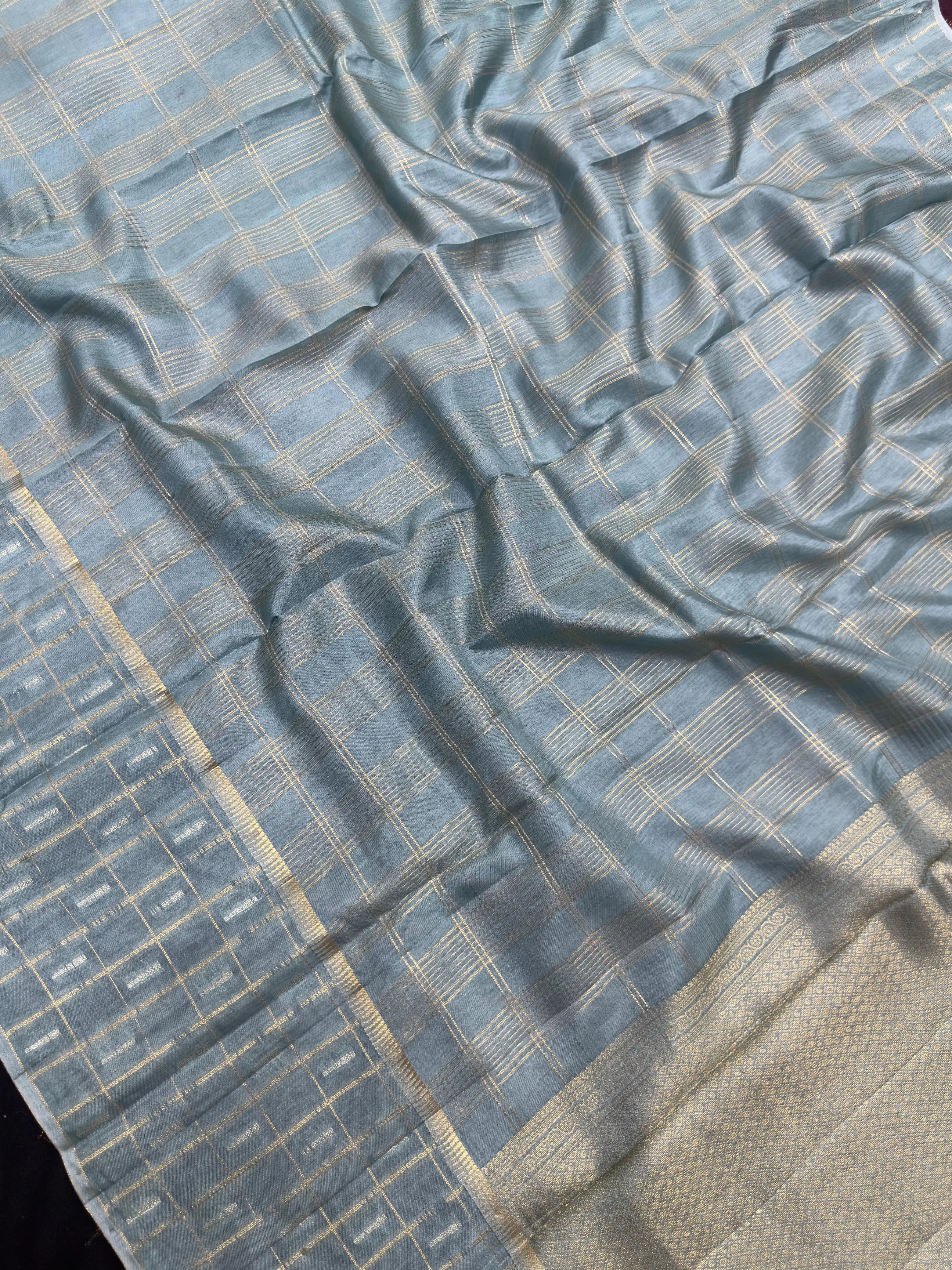 Women's Semi Banarasi Silk Saree with Intricate Zari Work – Traditional Festive Wear