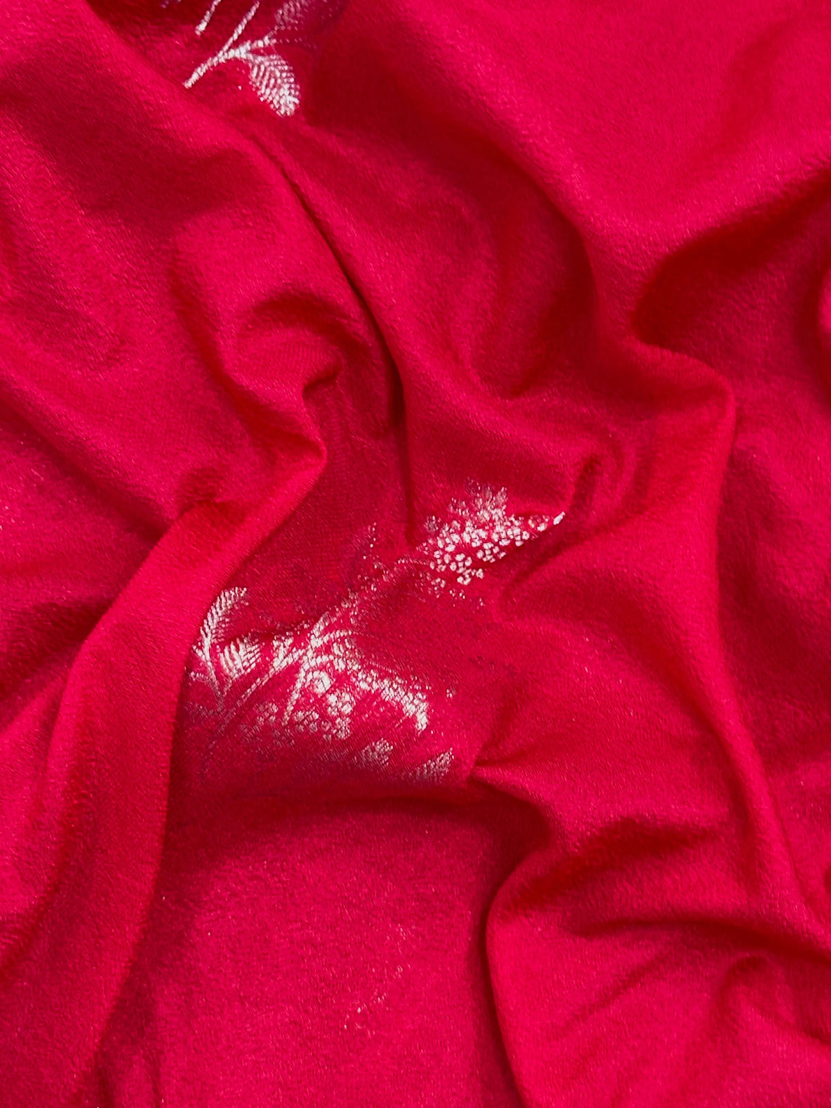 Woman draped in a Semi Silk Saree with soft shine and flowy texture – ideal for daily wear and small festive events.