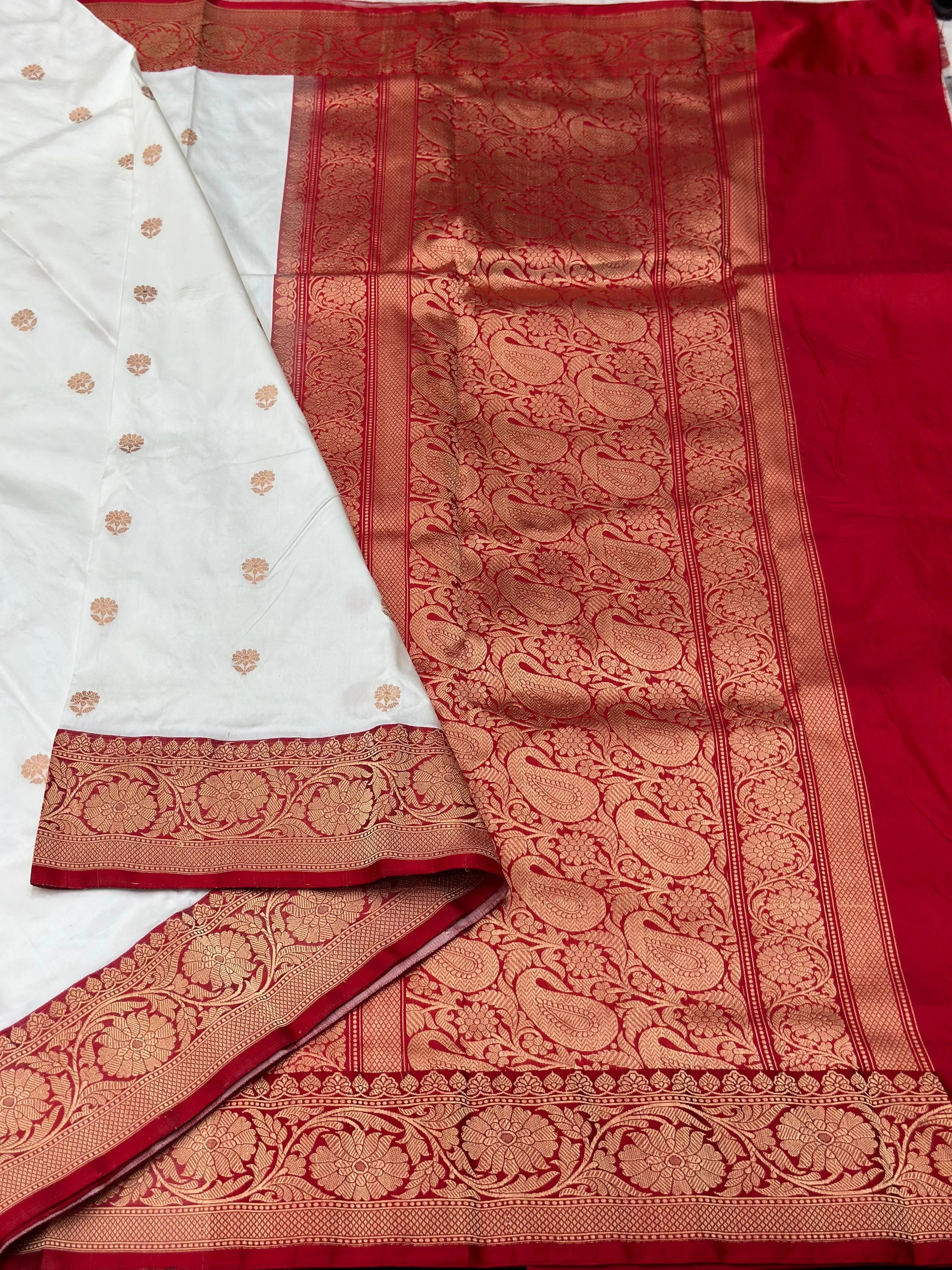 Pure Dupion Silk Saree with Classic Elegance-Silken Aura 