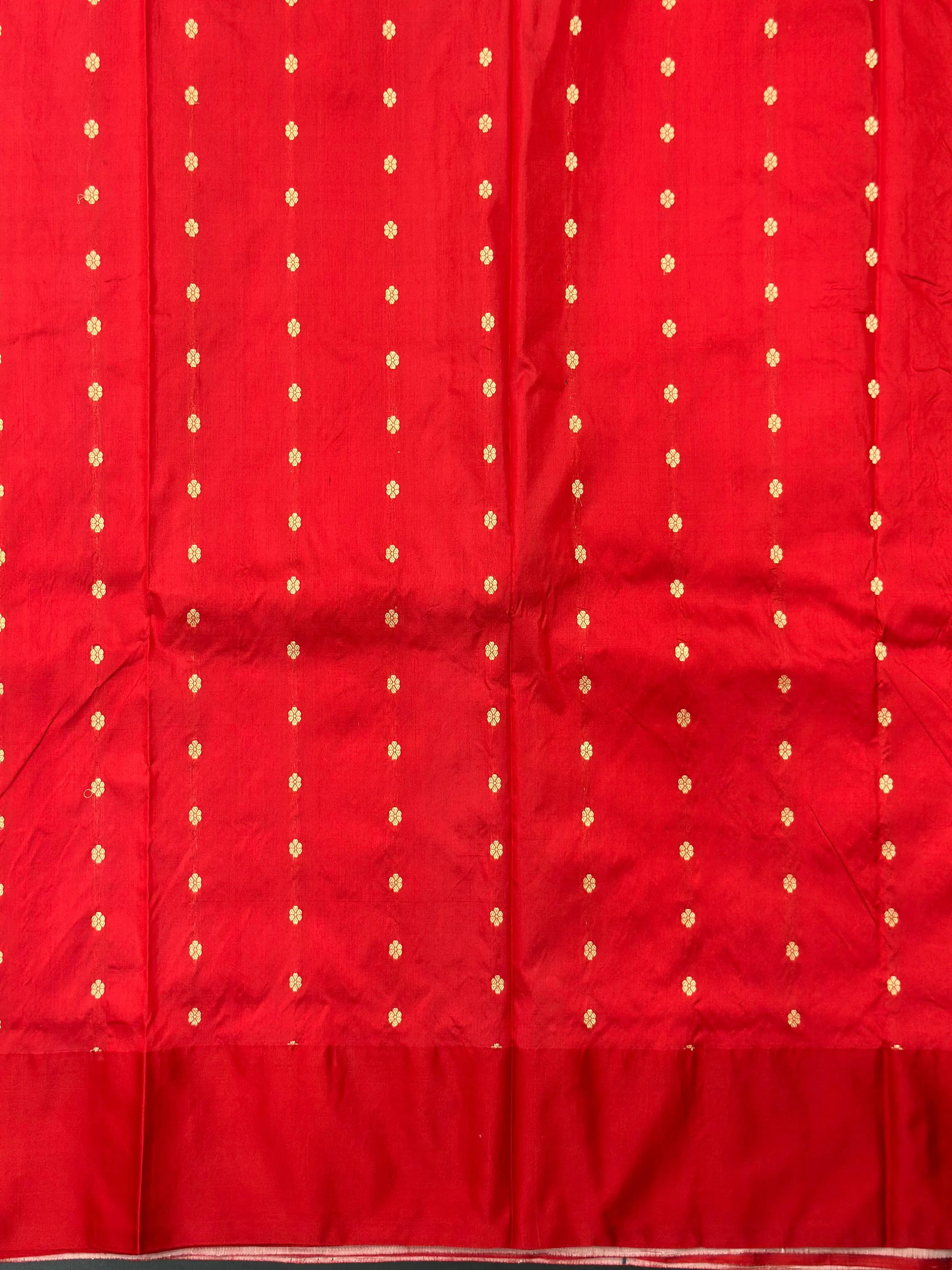 Pure Dupion Silk Saree with Classic Elegance-Silken Aura 