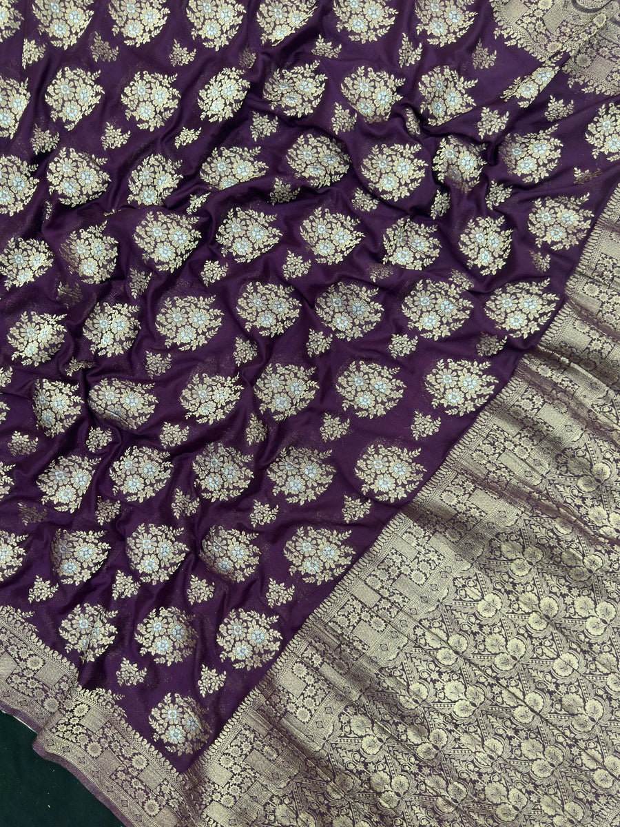 Semi Georgette Saree – Comfortable & Fashionable (Silver Meena) 