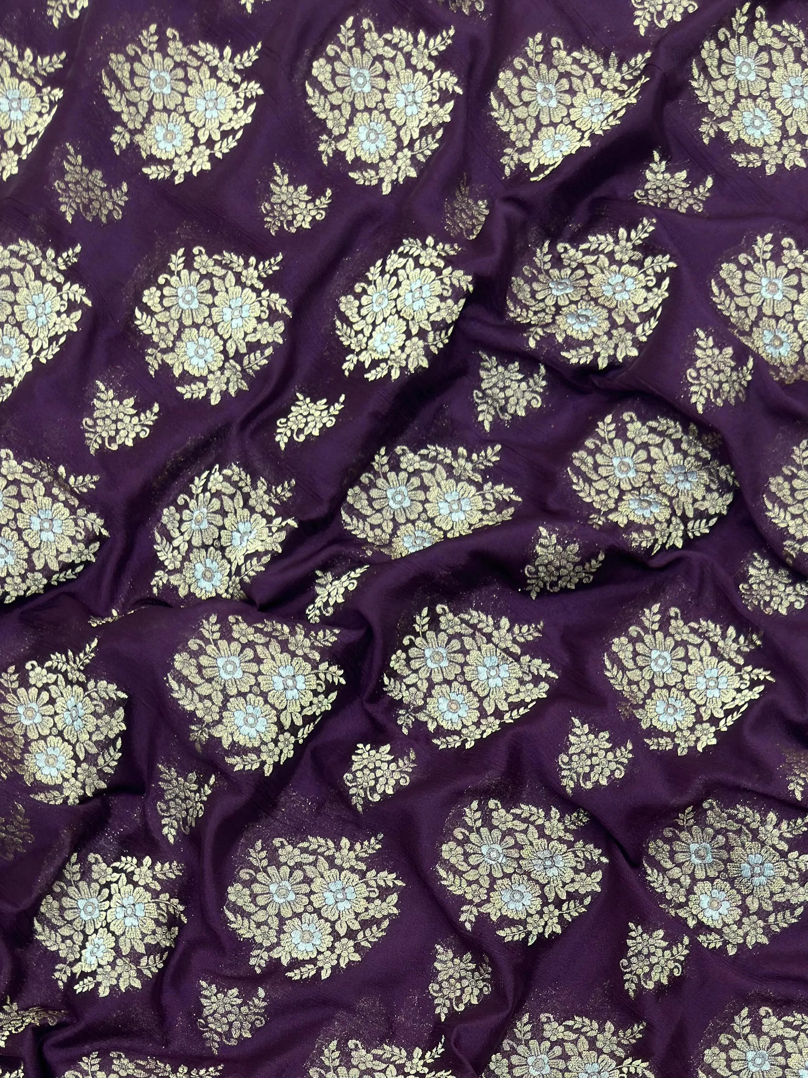 Semi Georgette Saree – Comfortable & Fashionable (Silver Meena) 