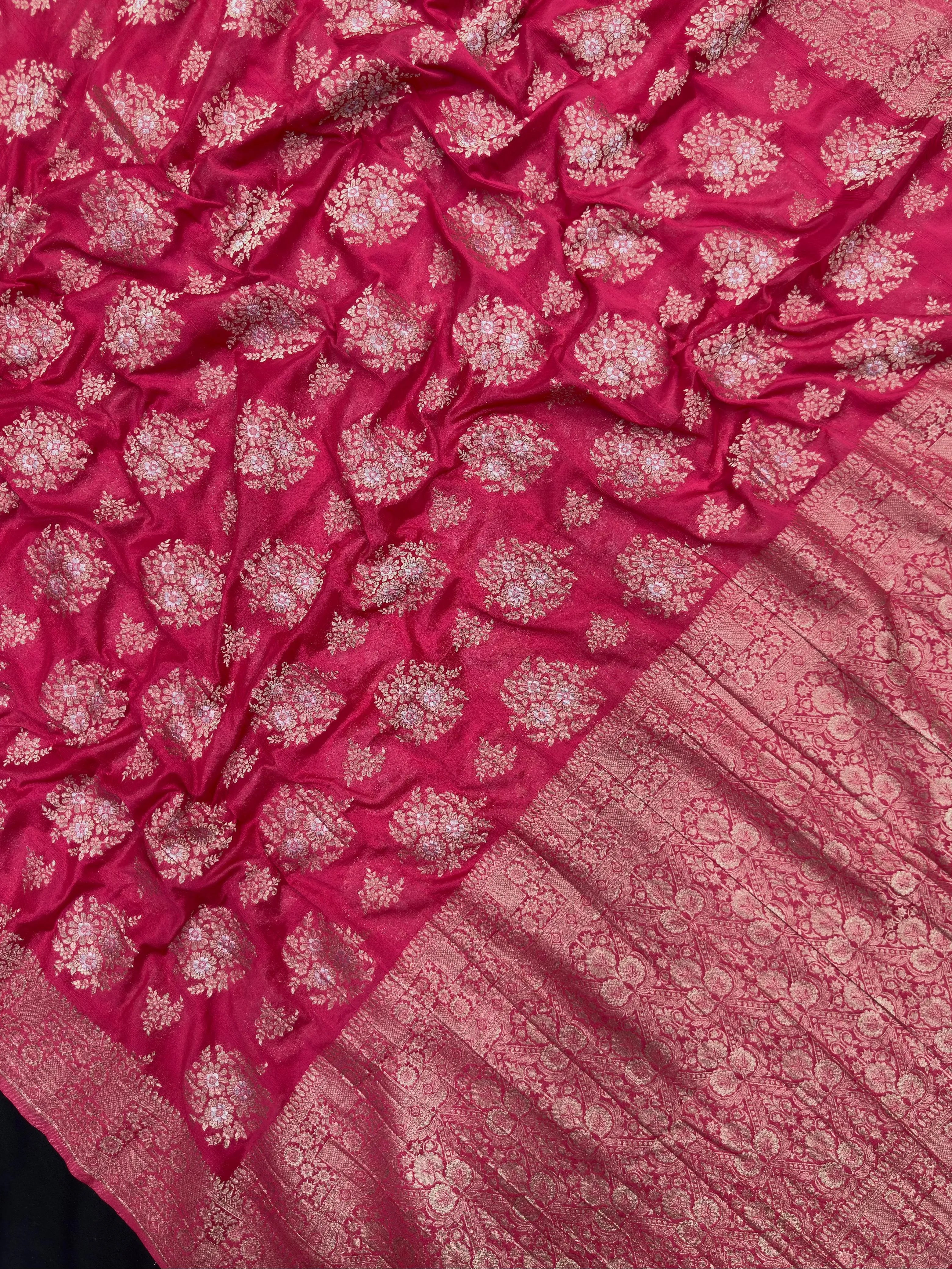 Semi Georgette Saree – Comfortable & Fashionable (Silver Meena) 
