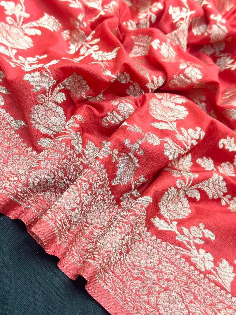 Designer Georgette Saree – A Touch of Modern Grace-Simran Jaal 