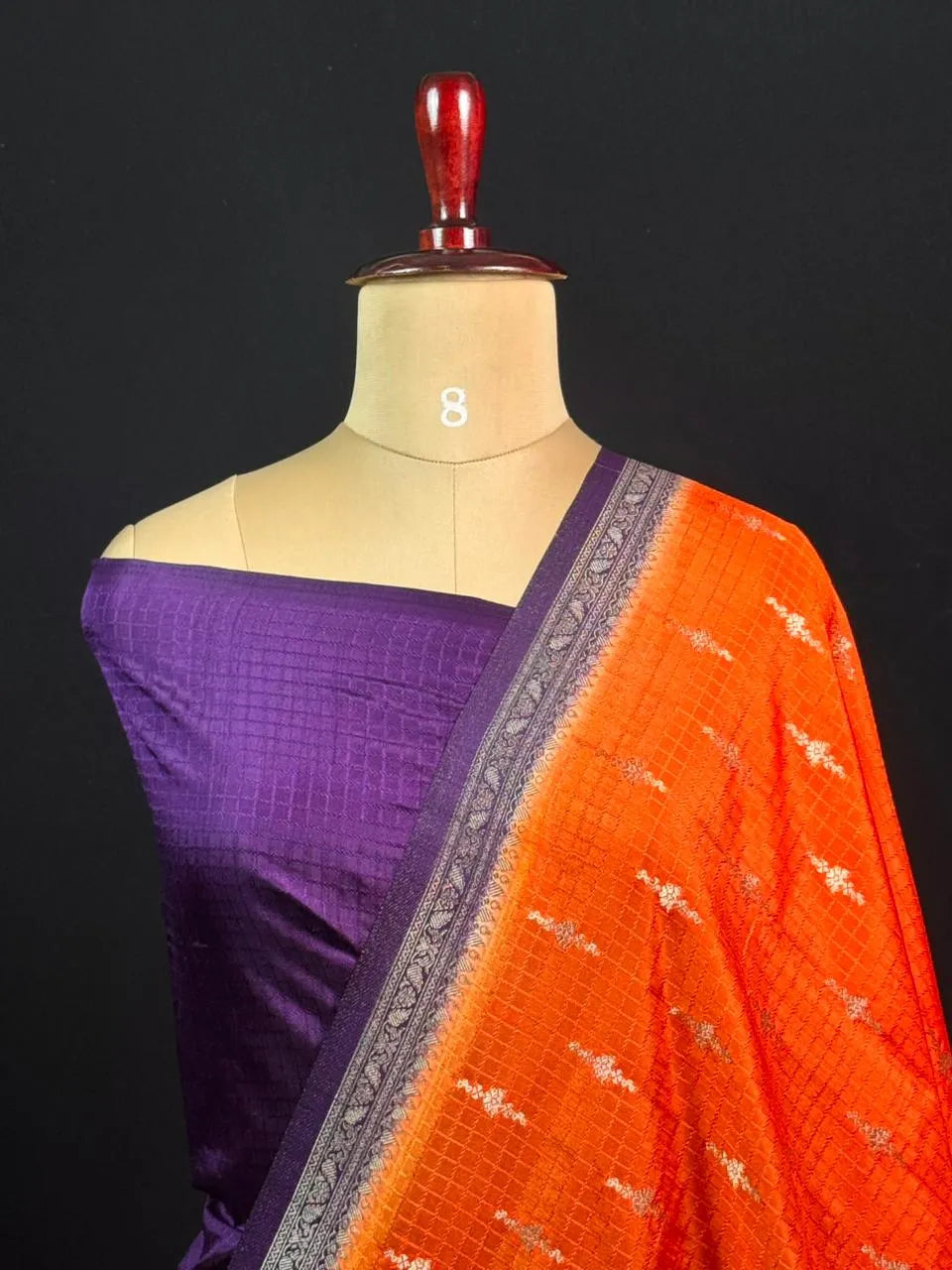 Premium Raw Kota Chex Silk Saree – Lightweight & Stylish