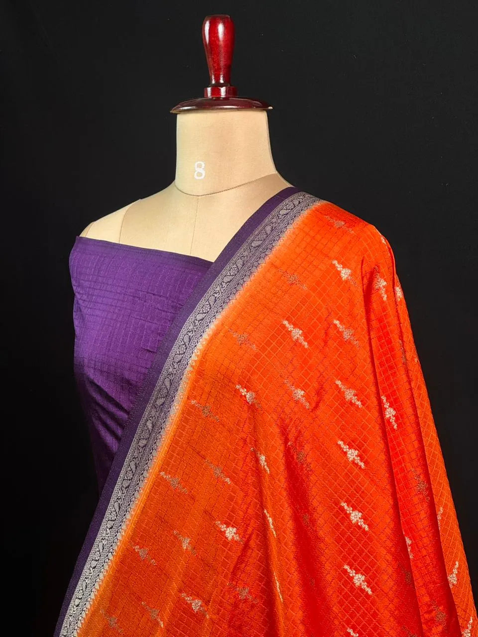 Premium Raw Kota Chex Silk Saree – Lightweight & Stylish