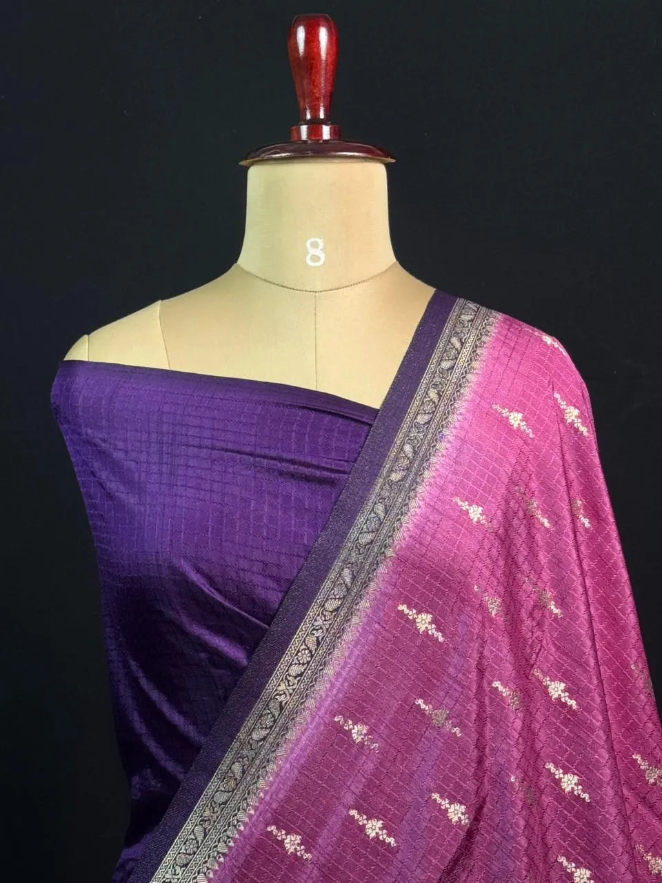 Premium Raw Kota Chex Silk Saree – Lightweight & Stylish