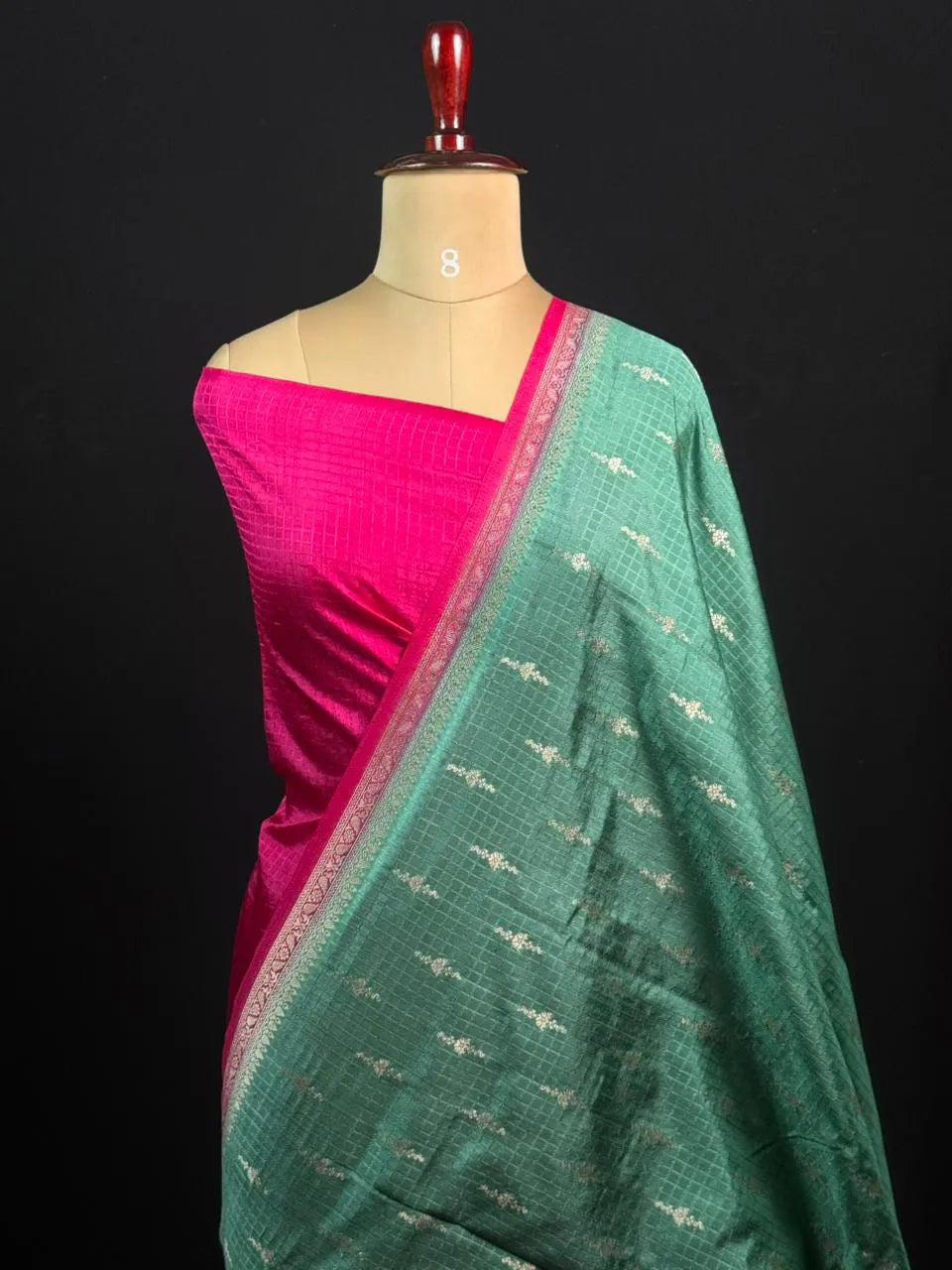 Premium Raw Kota Chex Silk Saree – Lightweight & Stylish
