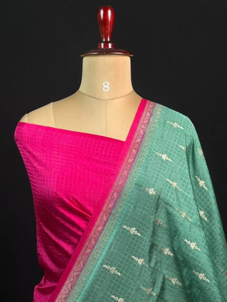 Premium Raw Kota Chex Silk Saree – Lightweight & Stylish