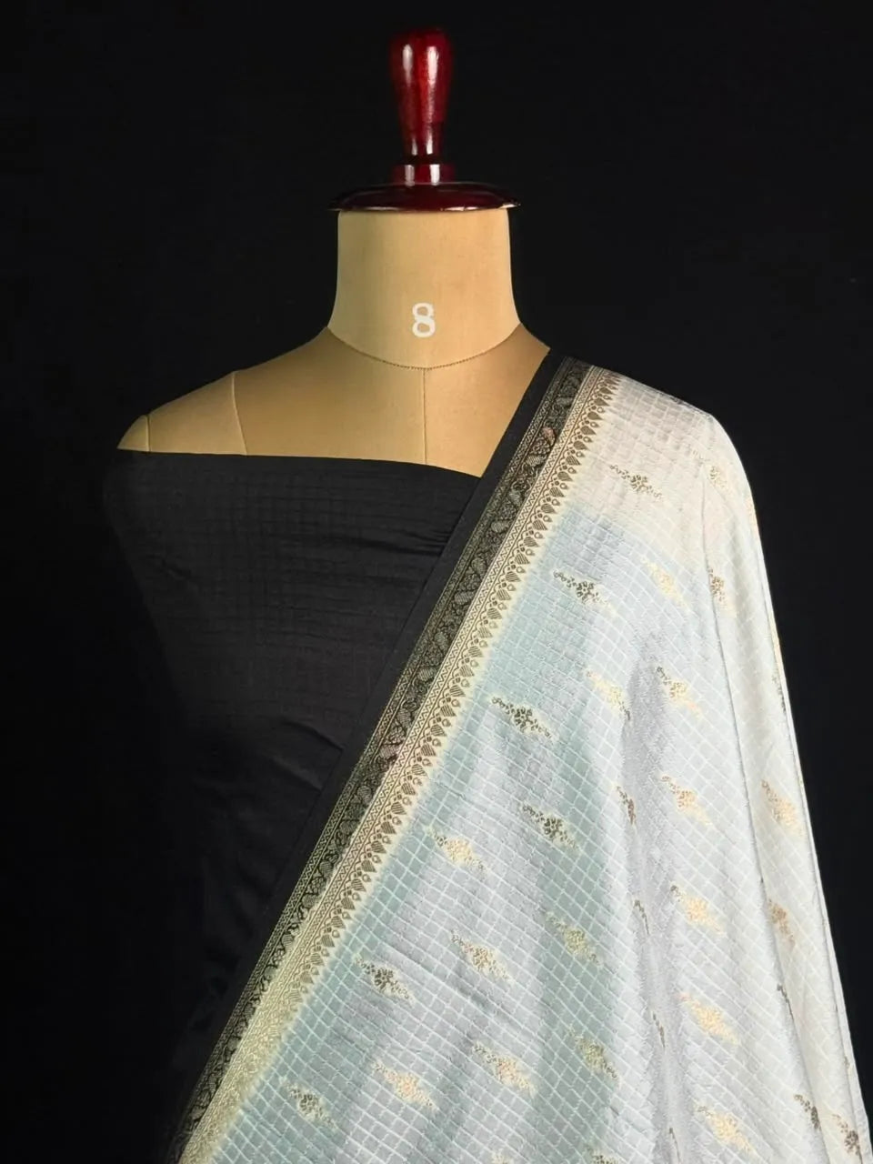 Premium Raw Kota Chex Silk Saree – Lightweight & Stylish