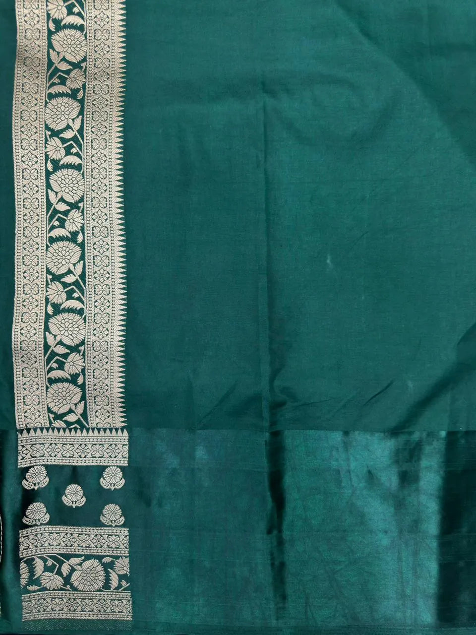 Soft Raw Silk Saree with Natural Texture and Gloss(Tiago)