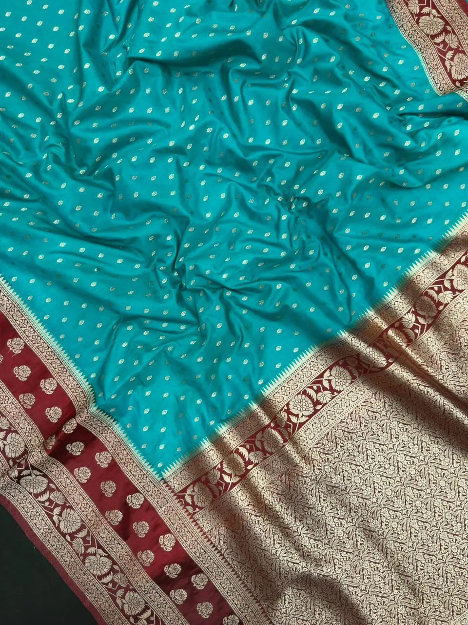 Soft Raw Silk Saree with Natural Texture and Gloss(Tiago)