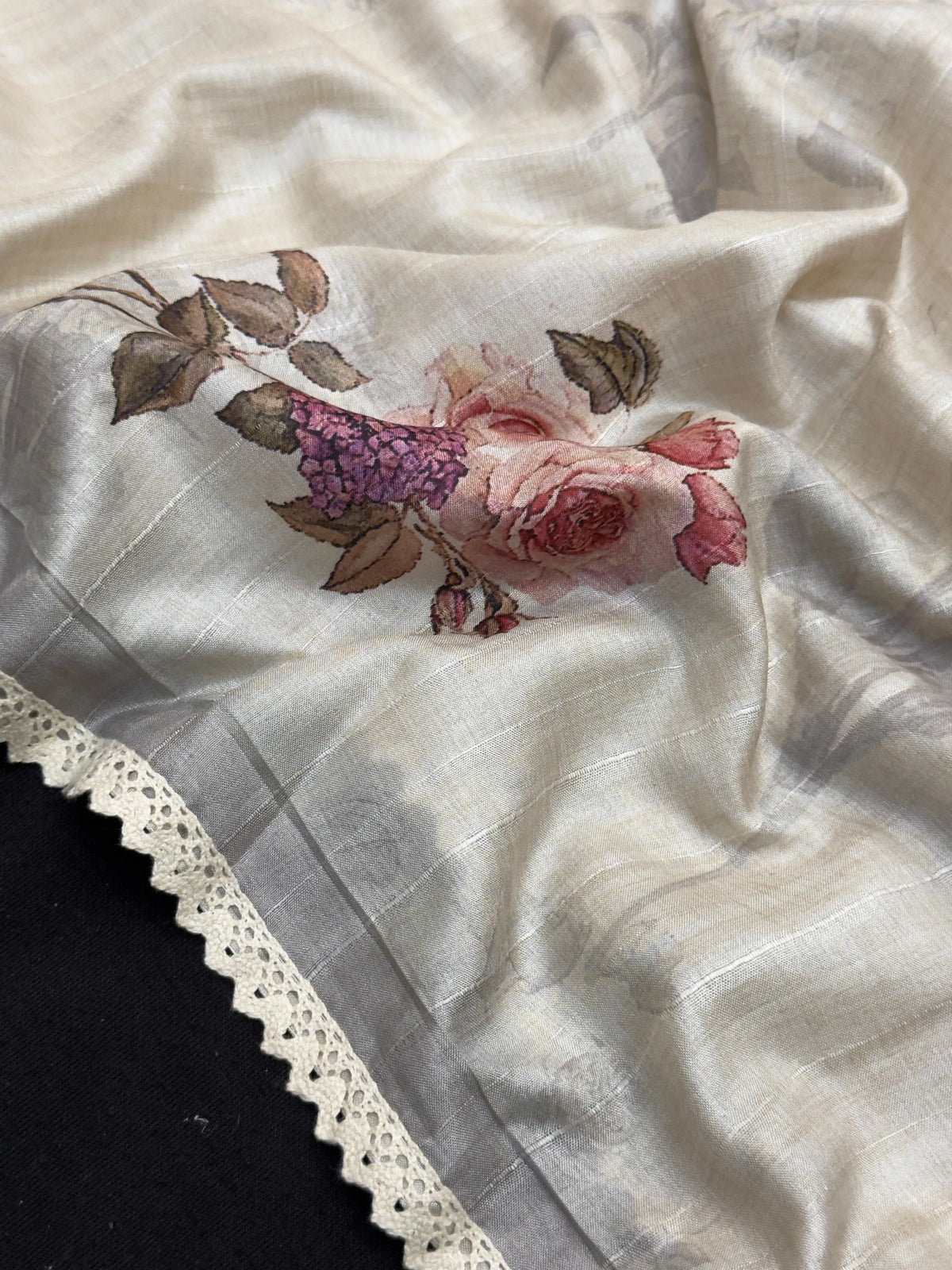 Chic Tussar Silk Saree for Daily Wear – The Perfect Blend of Comfort and Style
