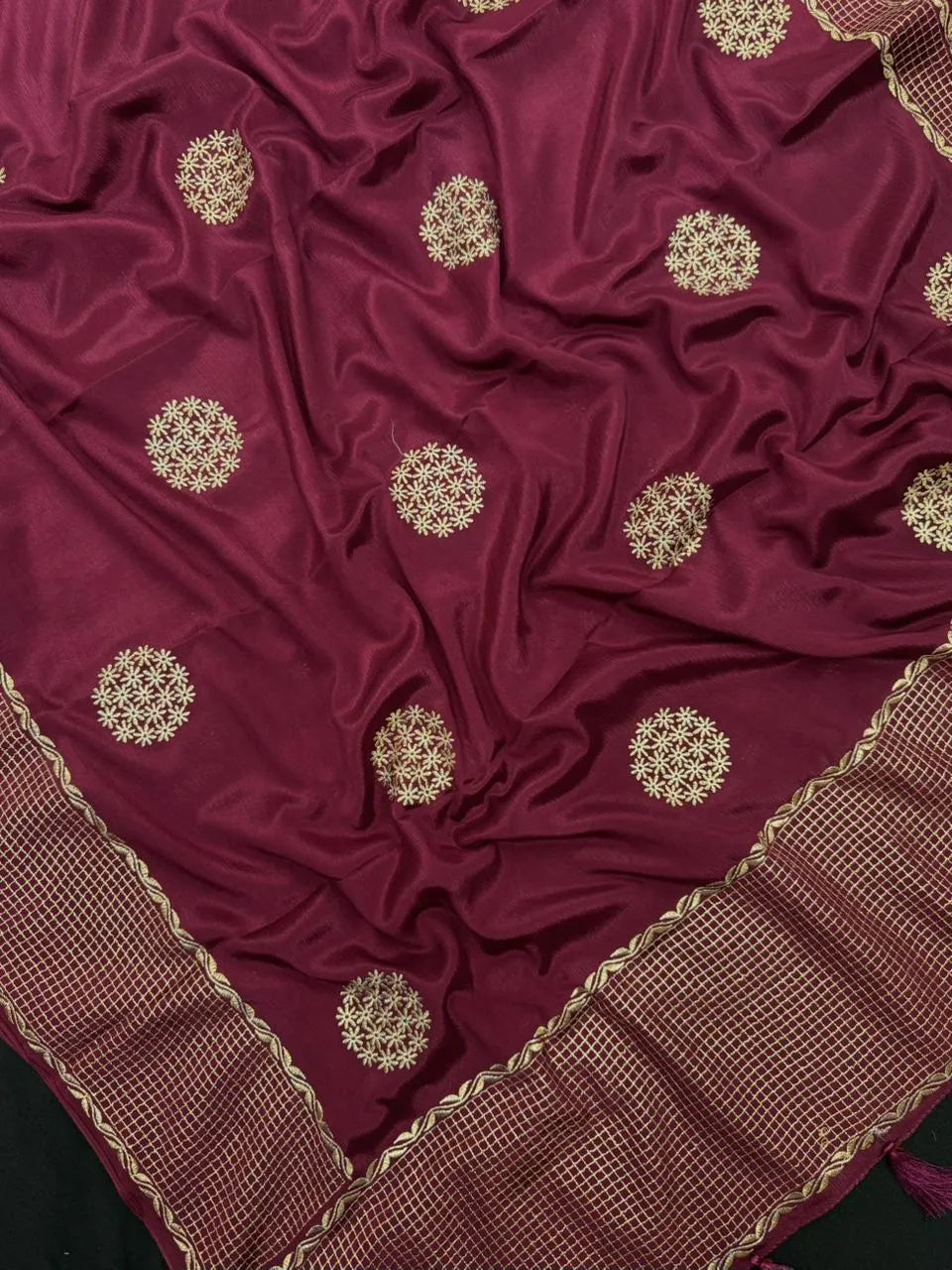 Classic Chiffon Saree – Soft, Flowing & Stylish (Yashoda)