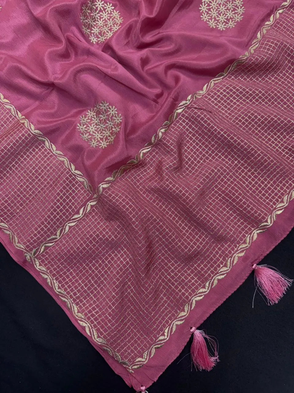 Classic Chiffon Saree – Soft, Flowing & Stylish (Yashoda)