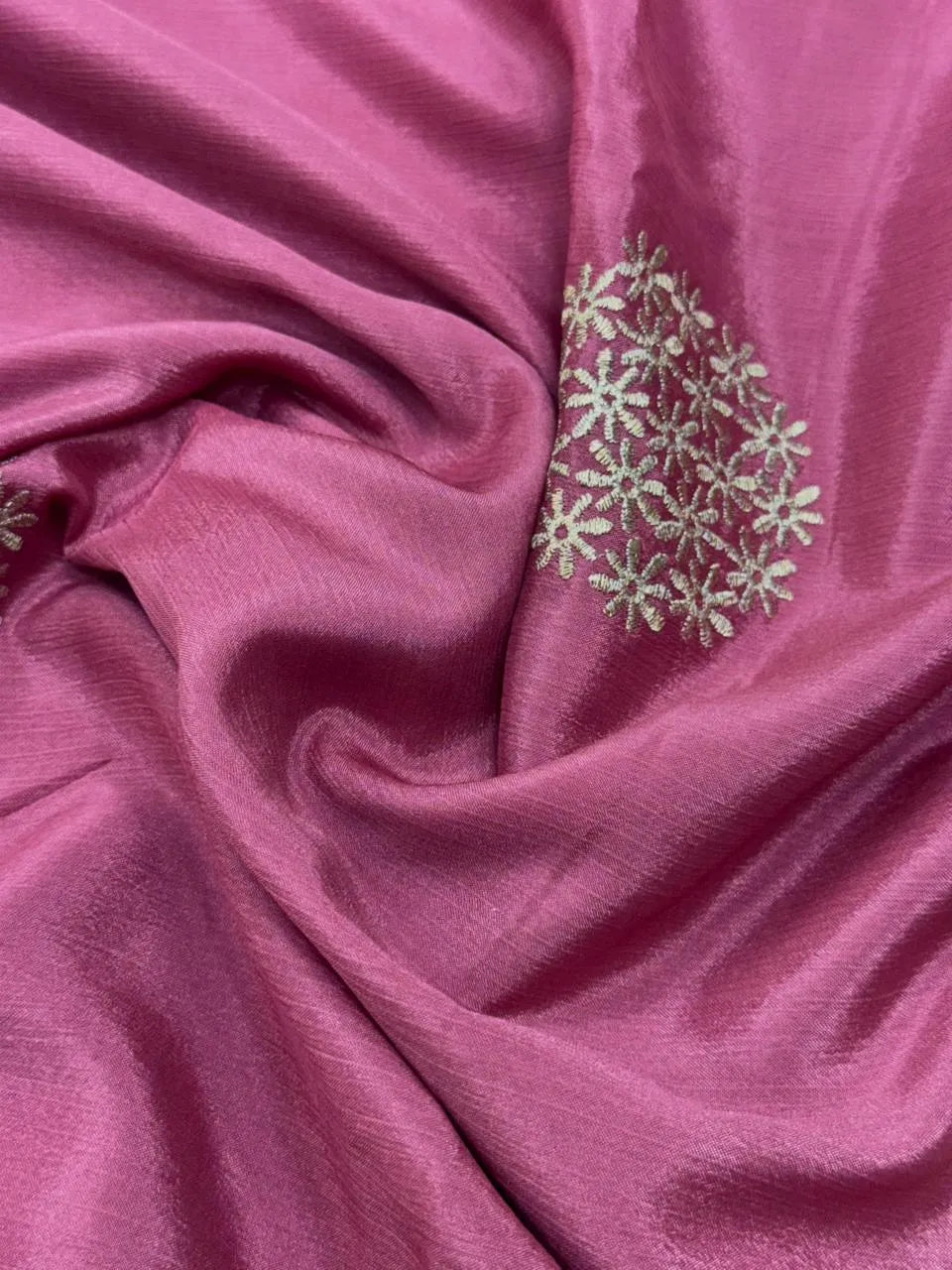 Classic Chiffon Saree – Soft, Flowing & Stylish (Yashoda)