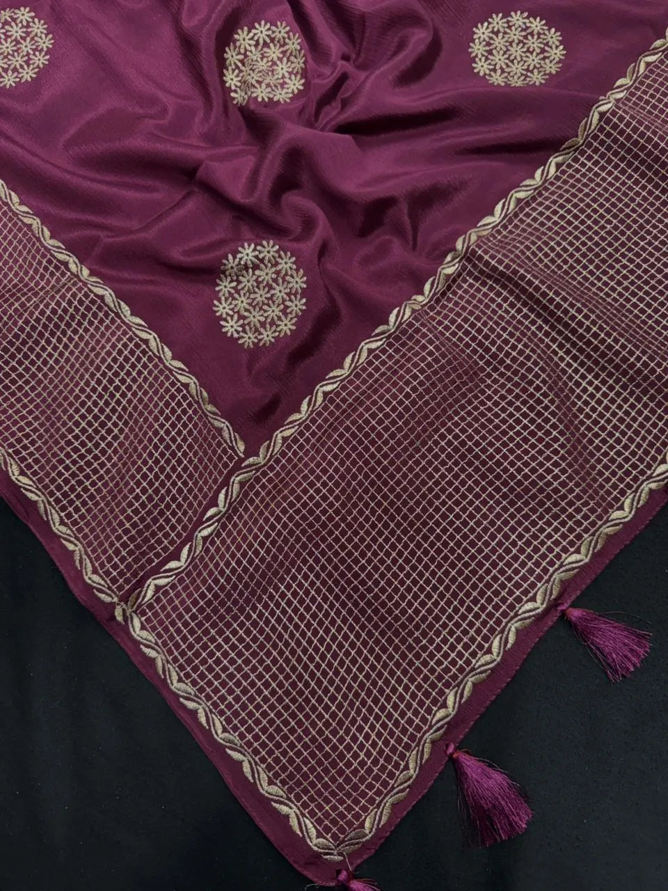 Classic Chiffon Saree – Soft, Flowing & Stylish (Yashoda)