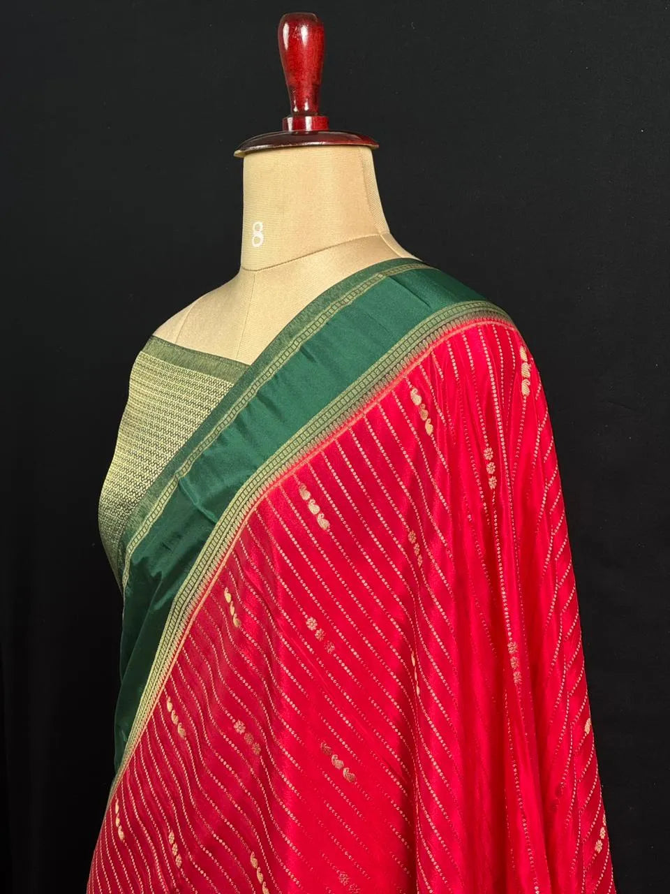 Stunning chex woven pattern