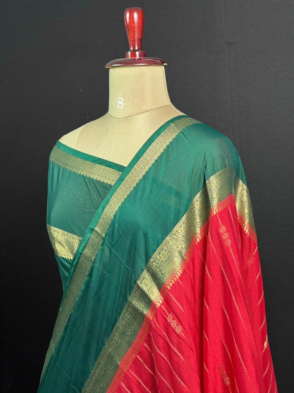 Stunning chex woven pattern 