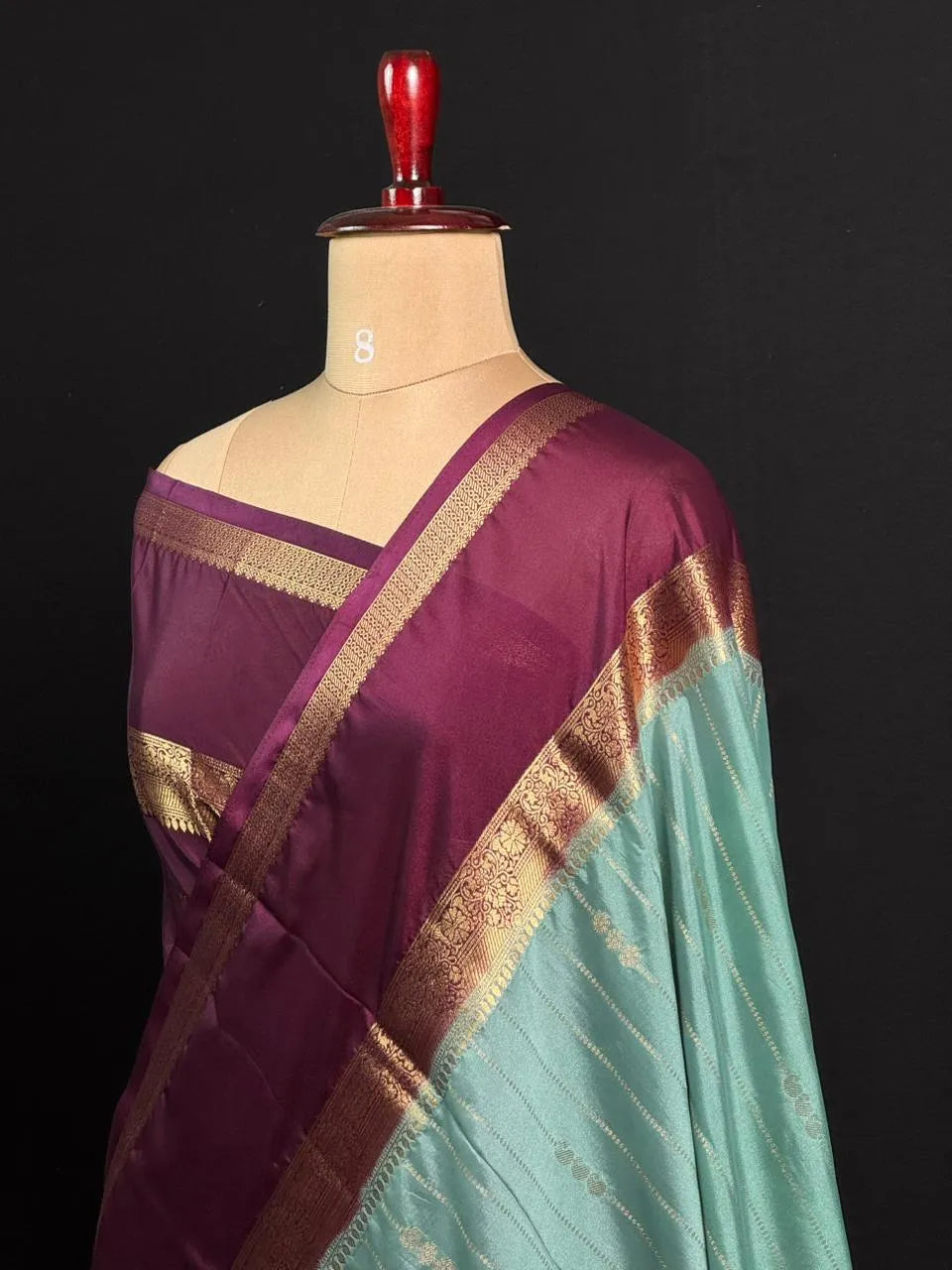 Stunning chex woven pattern 