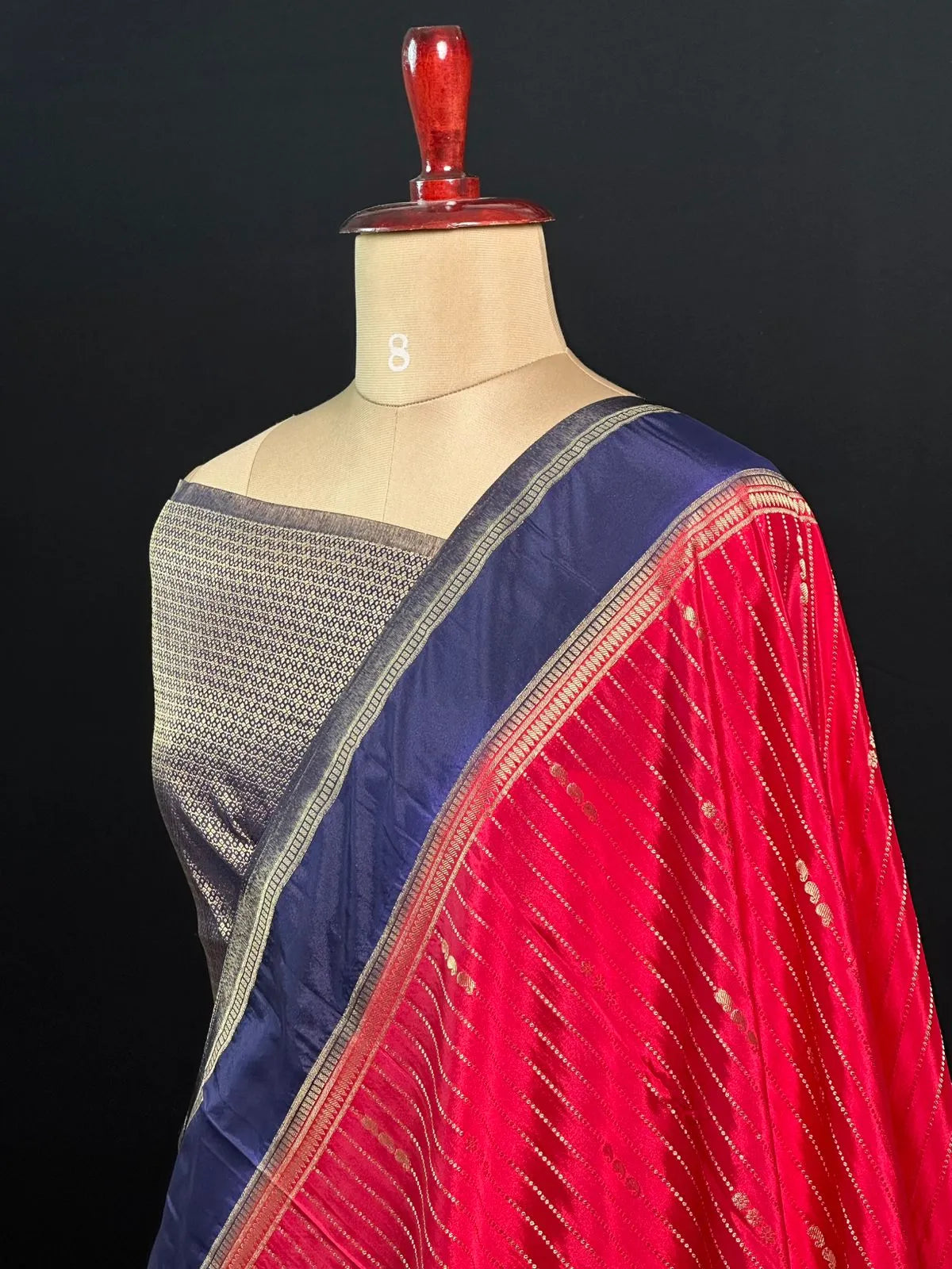 Stunning chex woven pattern 
