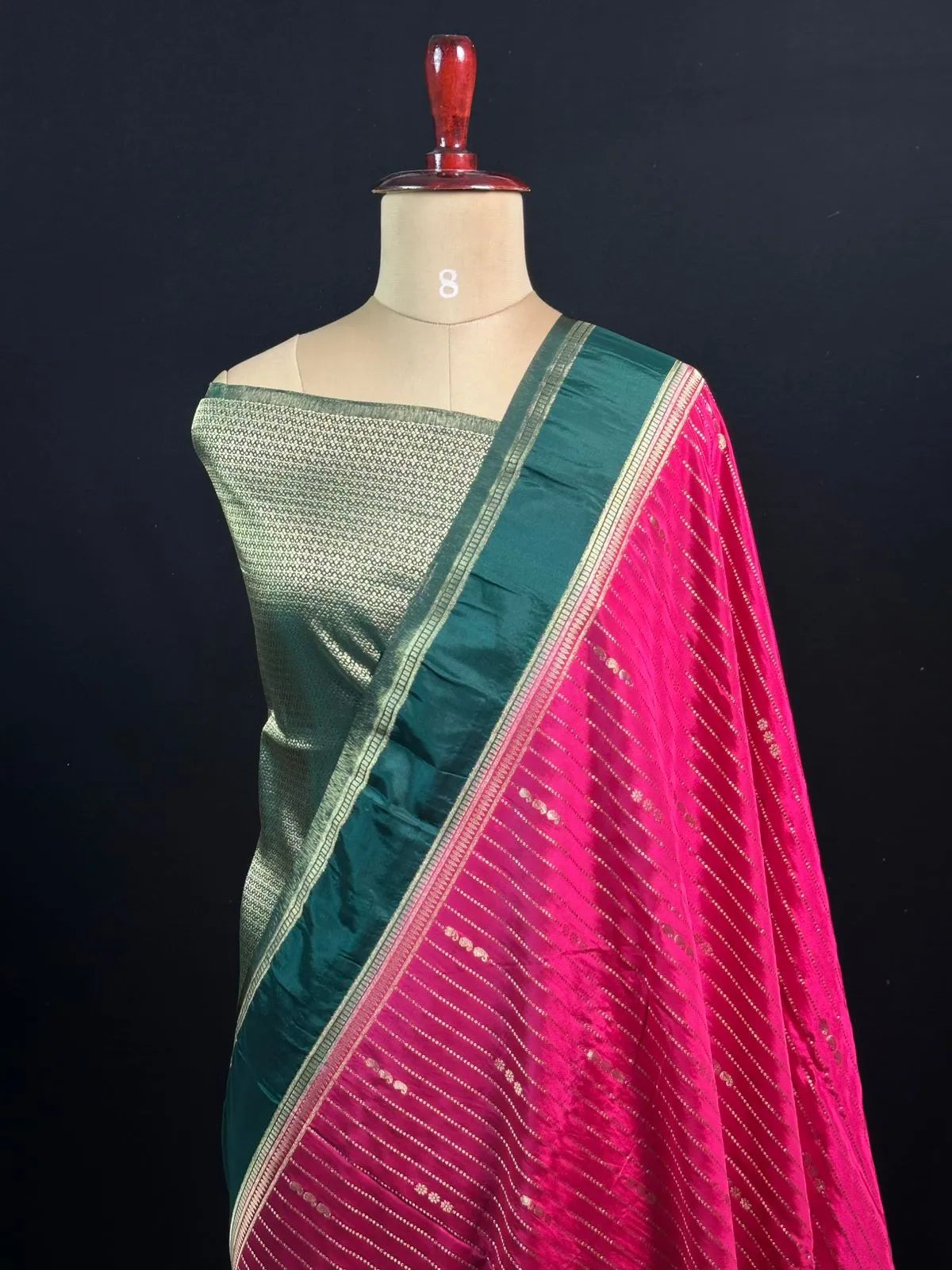Stunning chex woven pattern 