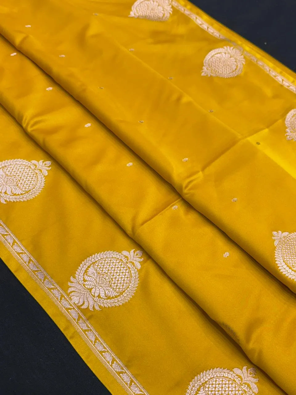 Venice Kataan Silk Elegance