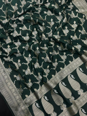 Traditional Semi Banarasi Kataan Silk Saree for Timeless Beauty (Venice Rabdi)