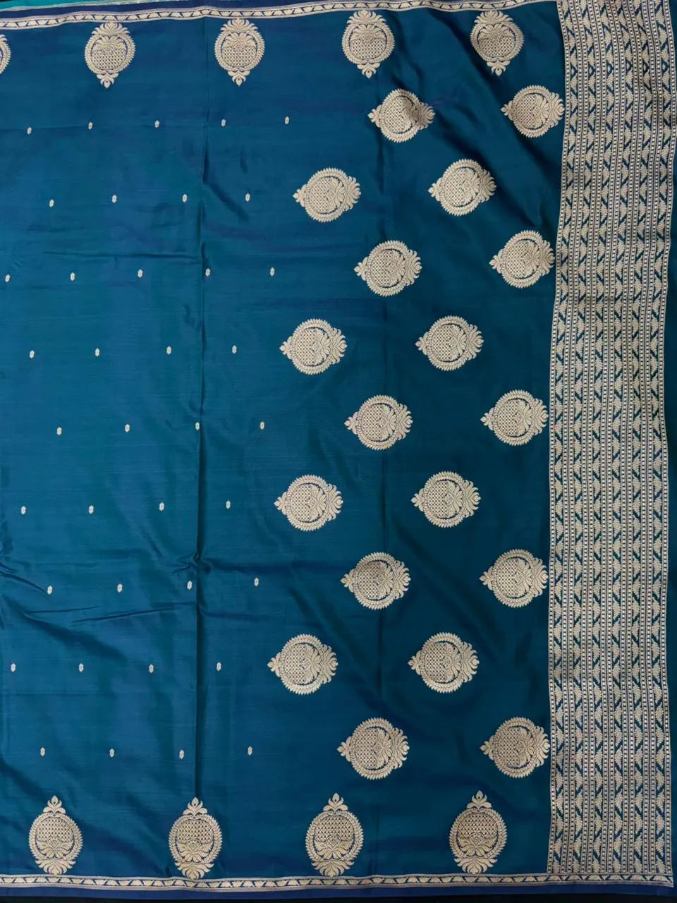 Venice Kataan Silk Elegance