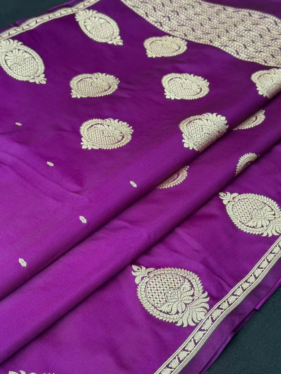 Venice Kataan Silk Elegance