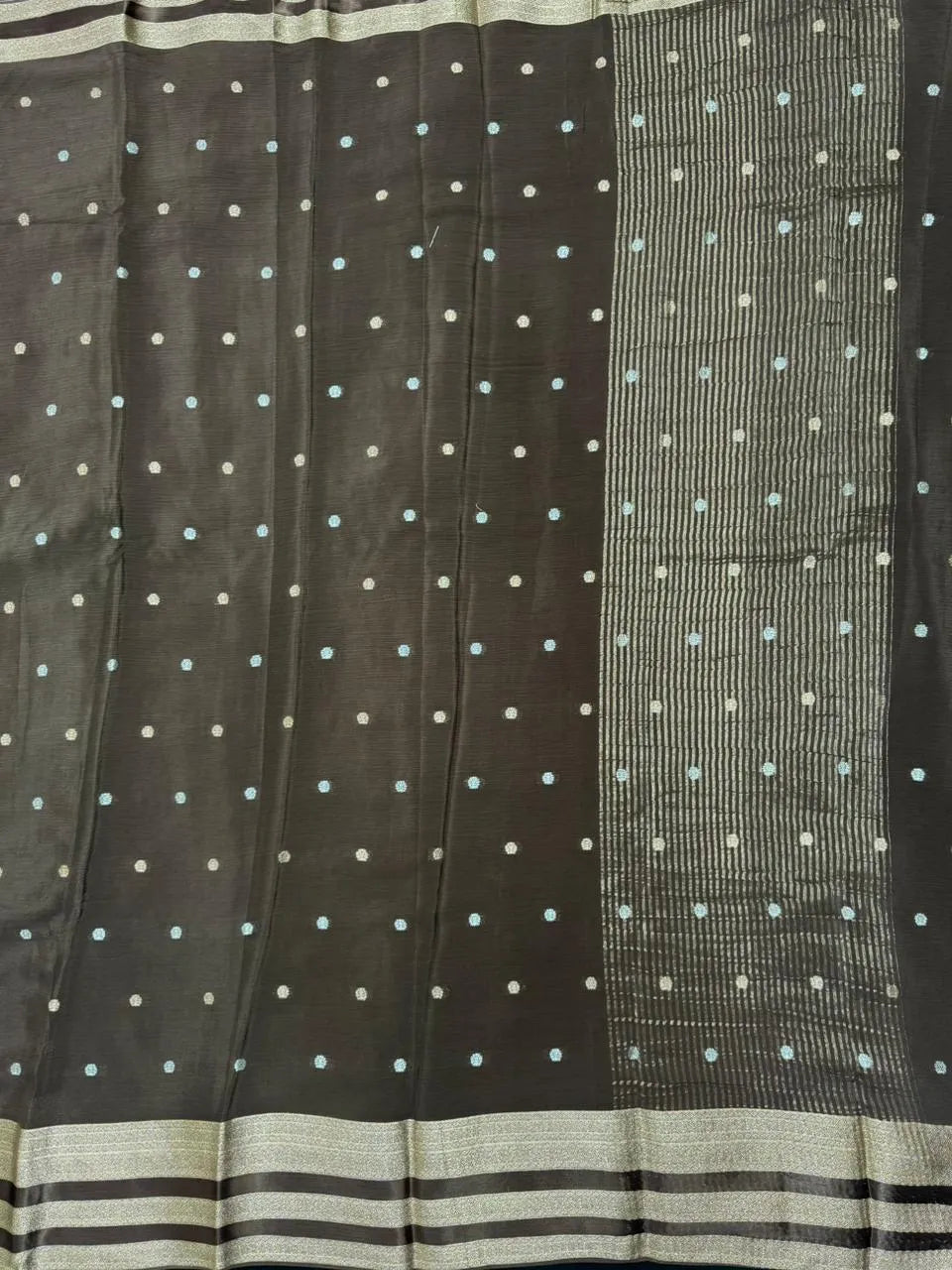 Semi Chiffon Saree – Lightweight, Flowing Fabric