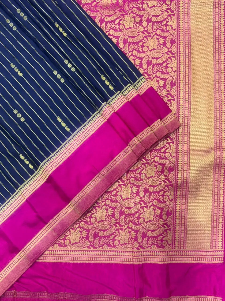 Stunning chex woven pattern