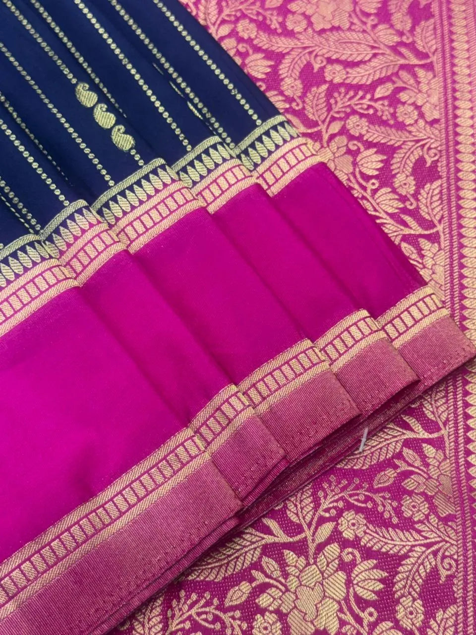 Stunning chex woven pattern