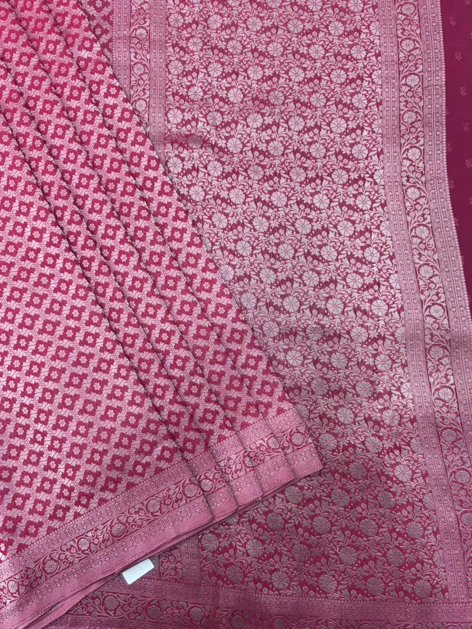 Wonderla-Fancy Zari Weaving Georgette Saree 