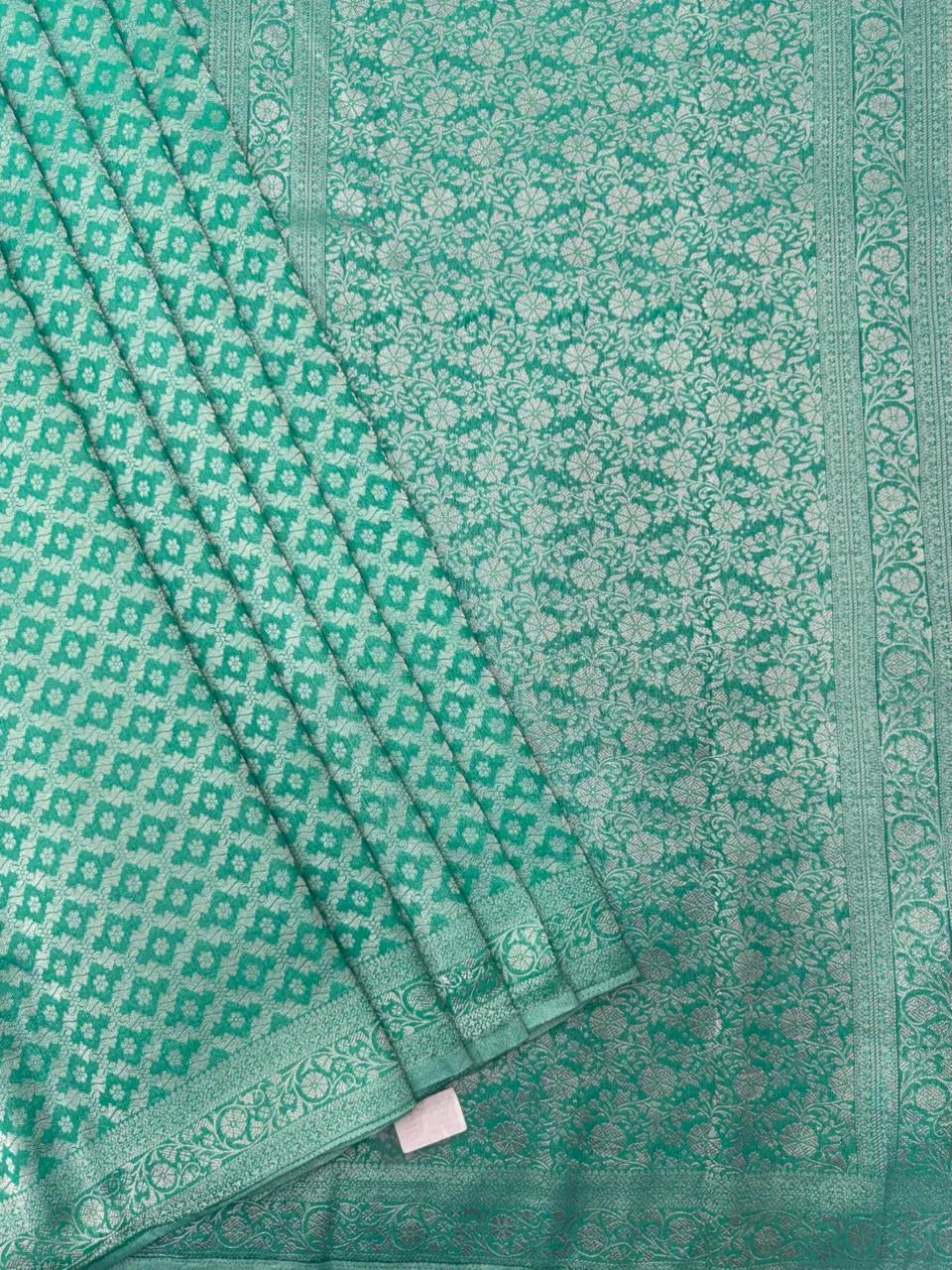 Wonderla-Fancy Zari Weaving Georgette Saree 