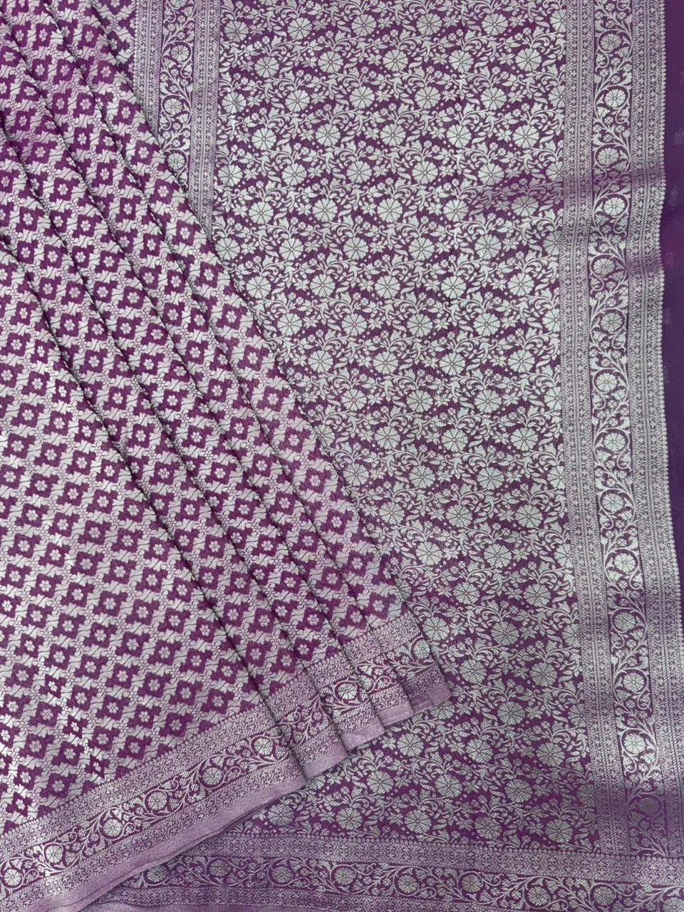 Wonderla-Fancy Zari Weaving Georgette Saree 