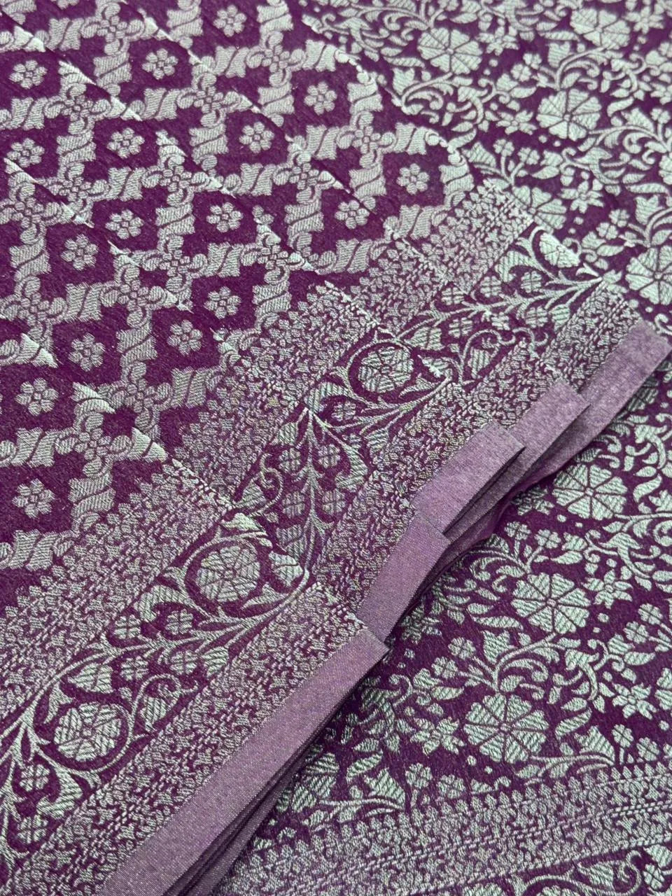 Wonderla-Fancy Zari Weaving Georgette Saree 