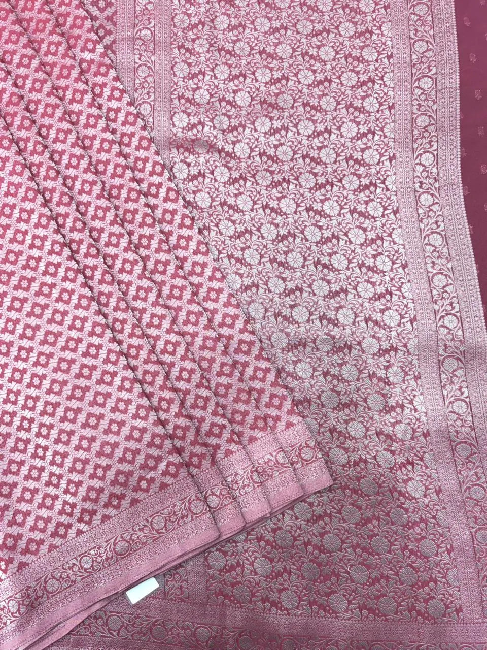 Wonderla-Fancy Zari Weaving Georgette Saree 