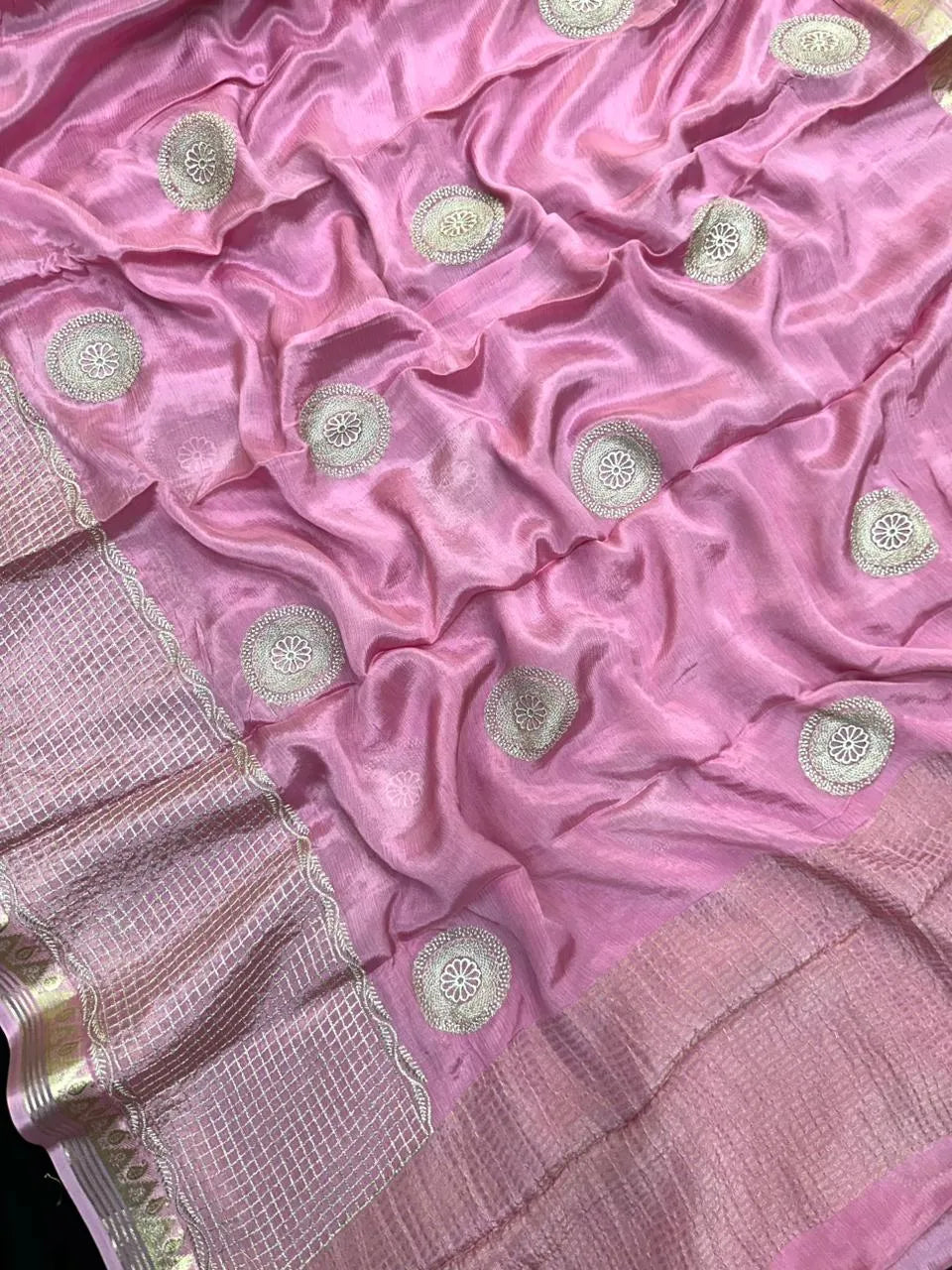Classic Chiffon Saree – Soft, Flowing & Stylish (Yashoda)