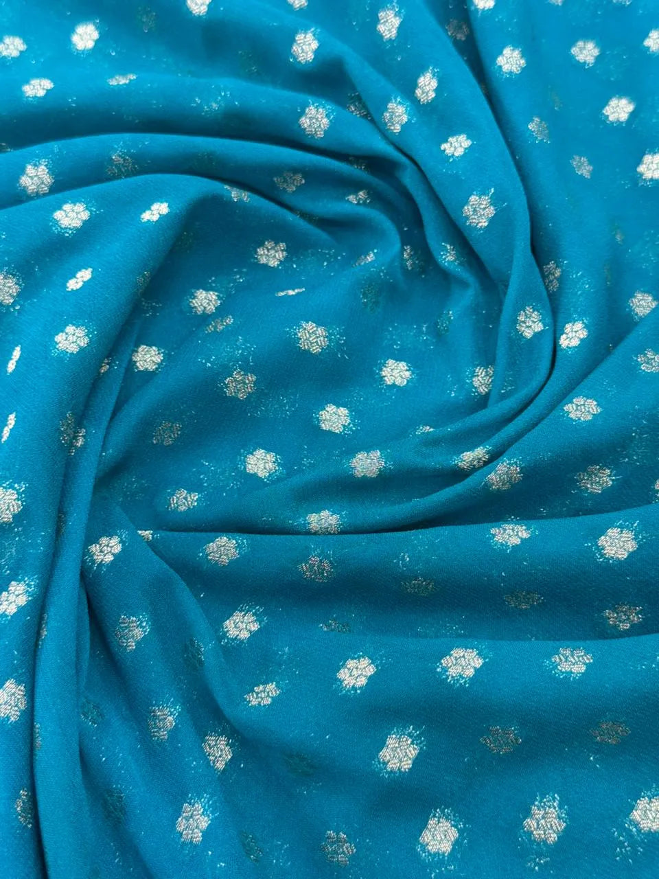 Handwoven Georgette Buta Saree