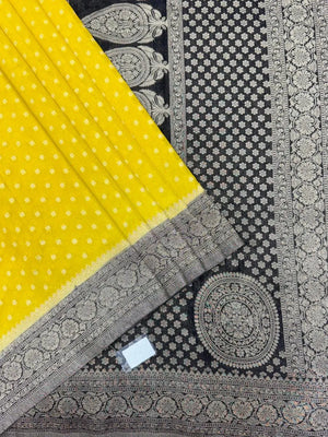 Handwoven Georgette Buta Saree