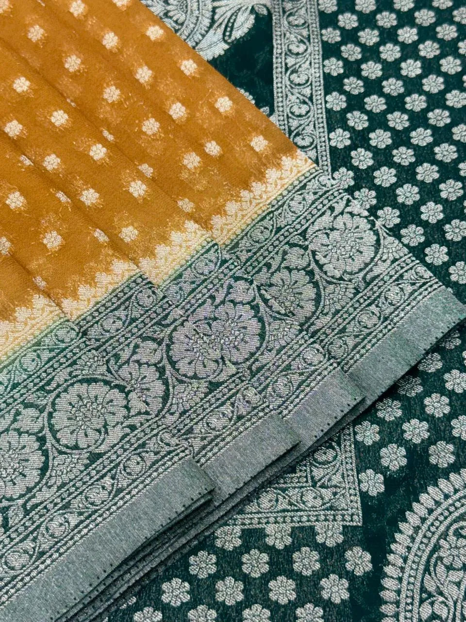 Handwoven Georgette Buta Saree