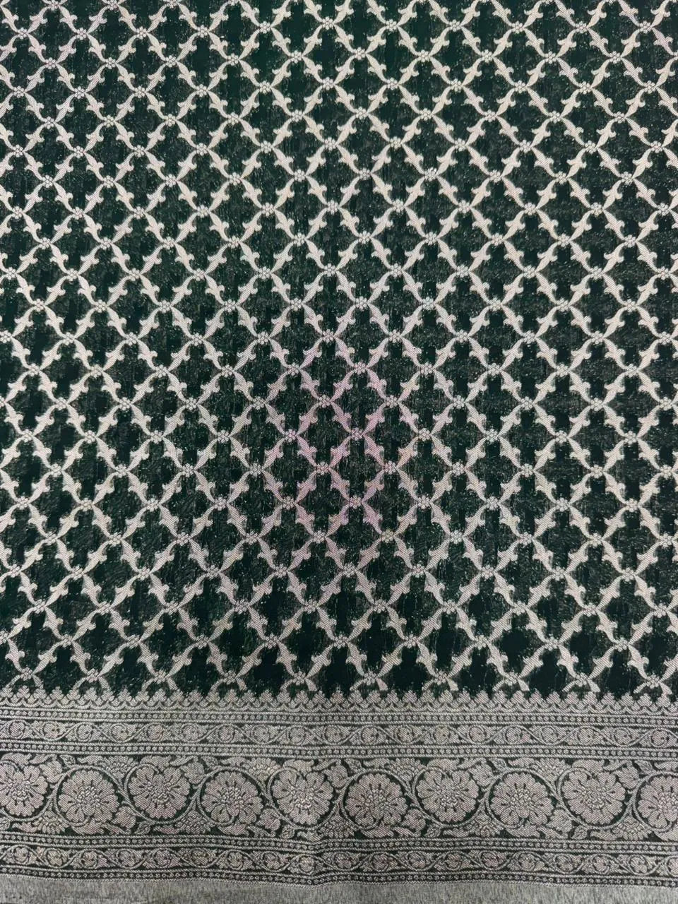 Handwoven Georgette Buta Saree