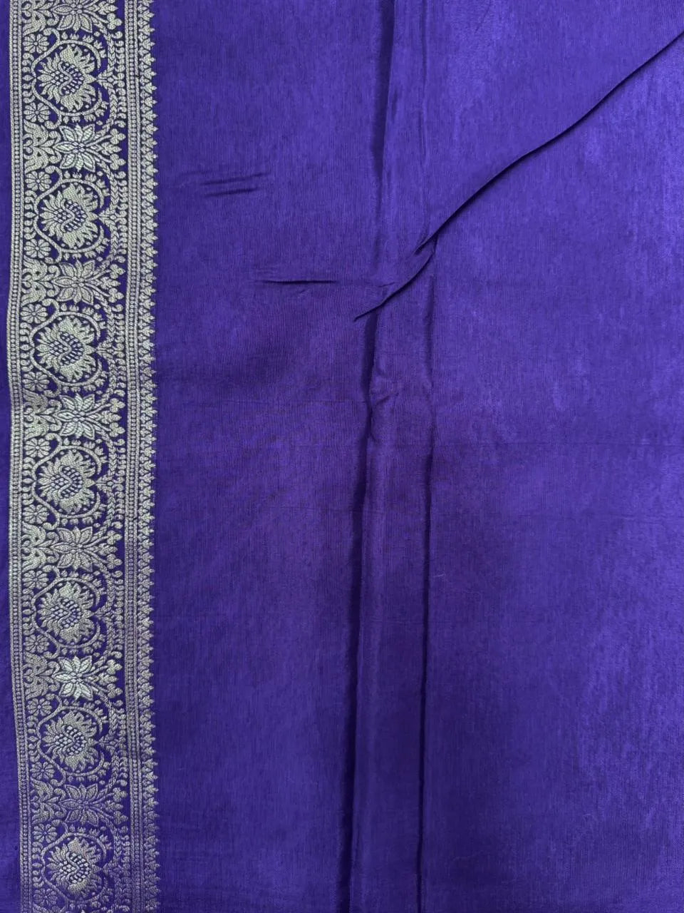 Traditional Mashru Silk Saree with Modern Appeal (Zyra Print) 