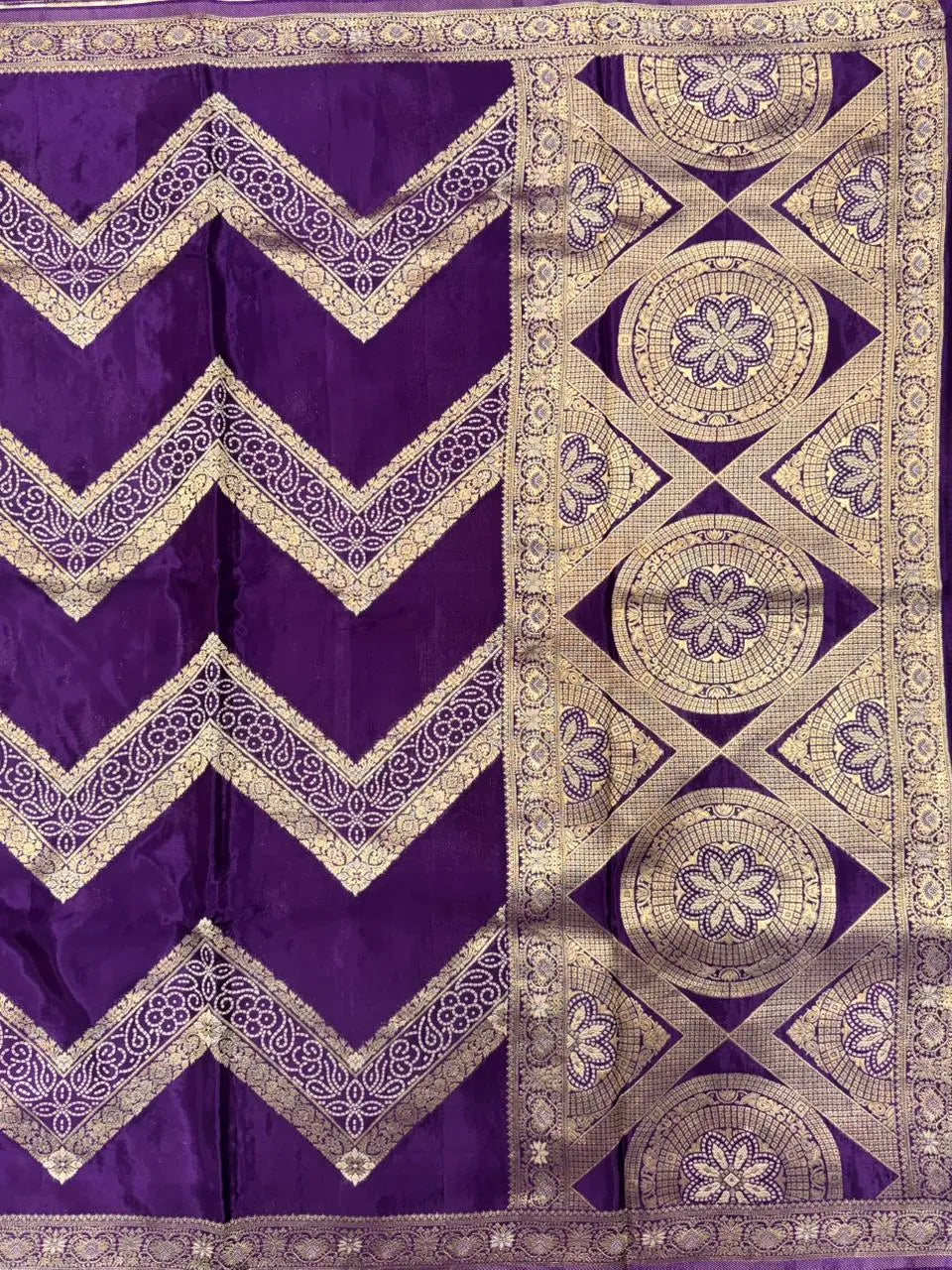 Traditional Mashru Silk Saree with Modern Appeal (Zyra Print) 