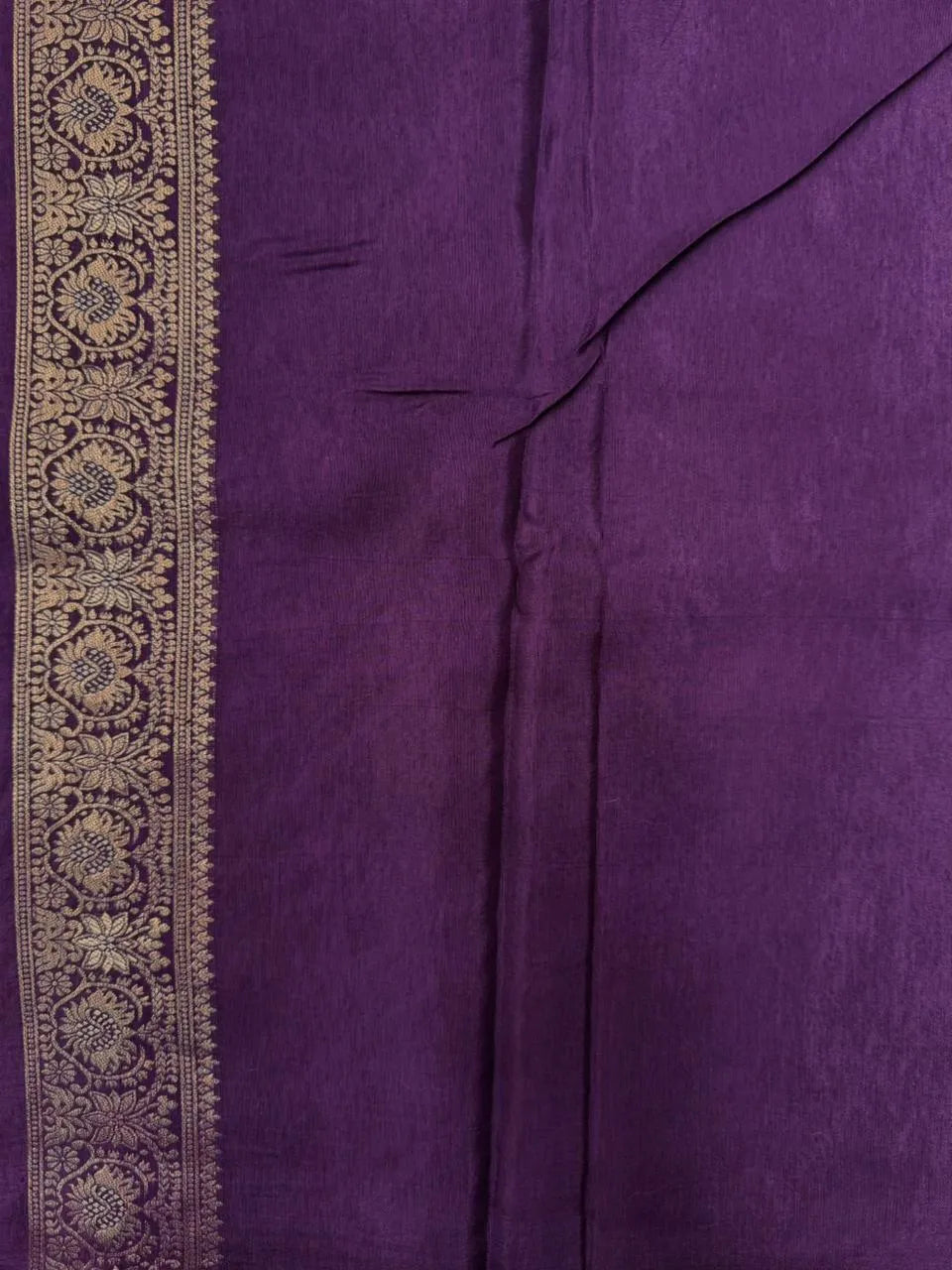 Traditional Mashru Silk Saree with Modern Appeal (Zyra Print) 